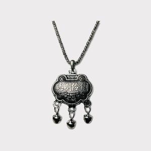 NWT Pendant Necklace